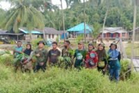 Ketua Pemuda Kampung Saharey, Iwan Manggawa bersama karang taruna saharey di fasilitasi oleh Dinas Perkebunan berupaya mewujudkan Kampung Saharey sebagai Permukiman Kampung Pinang. Langkah awal yang dilakukan, penanaman sebanyak 300 pohon pinang di sepanjang jalan lingkungan permukiman Kampung Saharey.