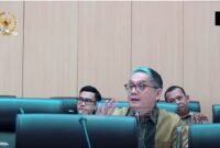 Anggota Komisi VII dari Fraksi PDIP, Putra Nababan, secara tegas menyoroti isu PHK massal yang diduga berdampak pada sekitar 1.000 pekerja media, termasuk kontributor, penyiar lepas, tenaga kebersihan, satpam, hingga tenaga teknis lainnya.
