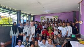 Anggota Dewan Perwakilan Rakyat (DPR) Provinsi Papua Barat, H. Saleh Siknun, SE., merayakan Hari Raya Idul Fitri 1446 H bersama para calon siswa (Casis) Polri asal Fakfak yang berada di Manokwari.