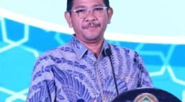 Dirjen Bimas Islam, Abu Rokhmad, mengajak untuk tetap melakukan pendekatan dengan ramah kepada anak-anak di dalam masjid saat riuh. 