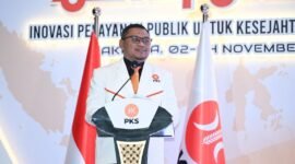 Foto. Ketua DPP PKS Bidang Pelatihan dan Pengembangan Kepemimpinan Partai, Muhammad Iqbal dihadapan 1.500 peserta Bimteknas.