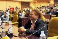 Senator muda yang juga Ketua Kerukunan Keluarga Papua (KK PAPUA) Paul Finsen Mayor dengan tegas menyatakan bahwa masyarakat Papua menolak keras rencana pembukaan perkebunan sawit dan penambahan markas TNI (foto: Koreri.com)