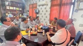 Kemenkum Papua Barat menyatakan dukungan penuh terhadap upaya perlindungan Hak Kekayaan Intelektual (HKI) bagi produk turunan pala dihadapan Kepala Dinas Perkebunan Fakfak Widhi Asmoro Jati, ST.MT.