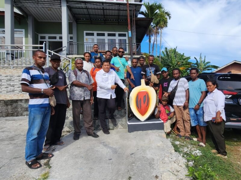 Kelompok Tani Mbuten Kampung Adora menyampaikan apresiasi dan ucapan terima kasih kepada Pemerintah Kabupaten Fakfak atas diterimanya bantuan perluasan kebun pala melalui Program Pala Unggul 200 Hektare Tahun 2025.